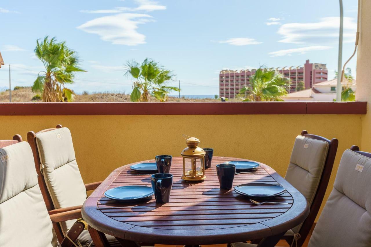Spacious Beachfront Flat With Sea Views And Private Indoor Parking Benalmádena Zewnętrze zdjęcie